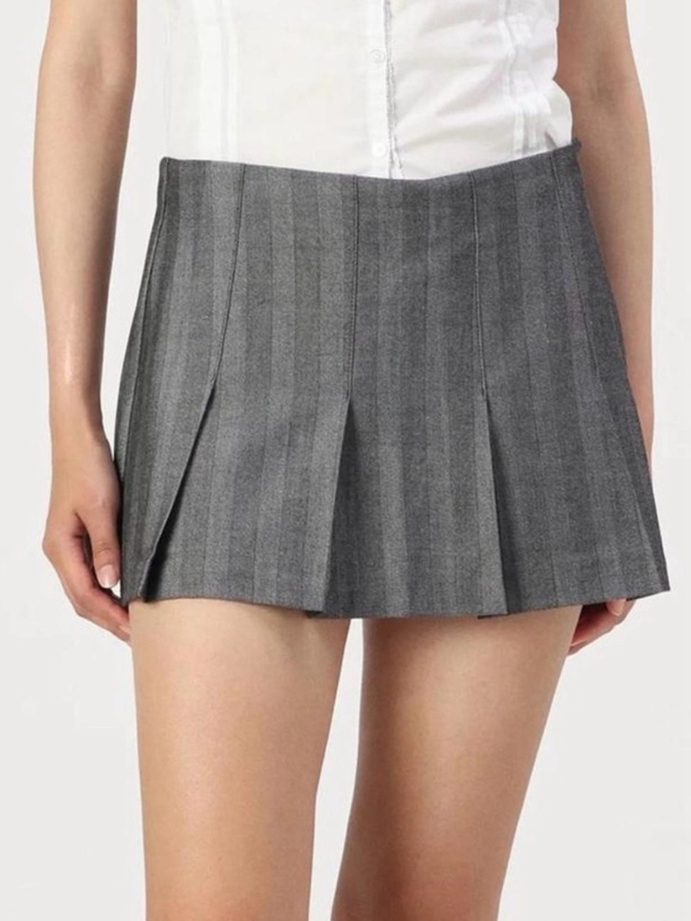 Abercrombie & Fitch Mid Rise Pleated Skort
